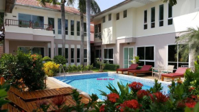 Отель Khun Mai Villa  Ампхое Бангламунг